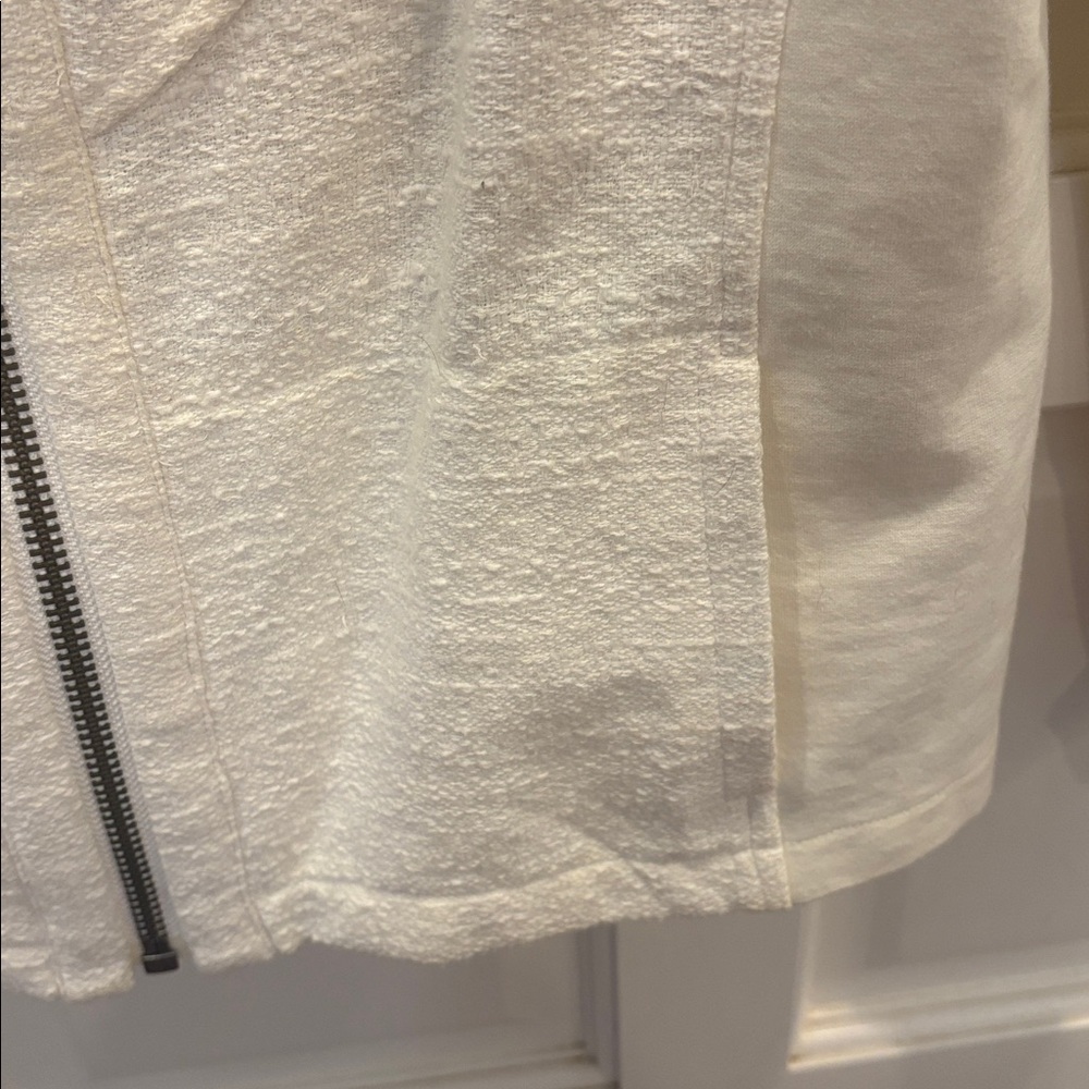 CAbi Cream Textured Women's Blazer - Picture 5 of 8